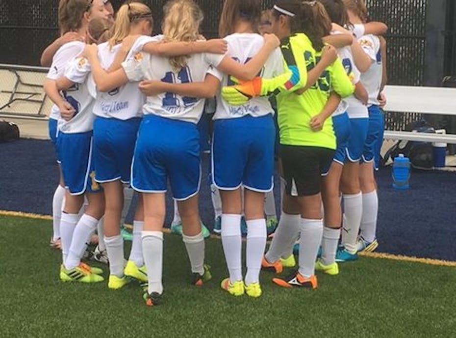 Dynamos 04 Girls Gold Dynamos 04 Girls Gold