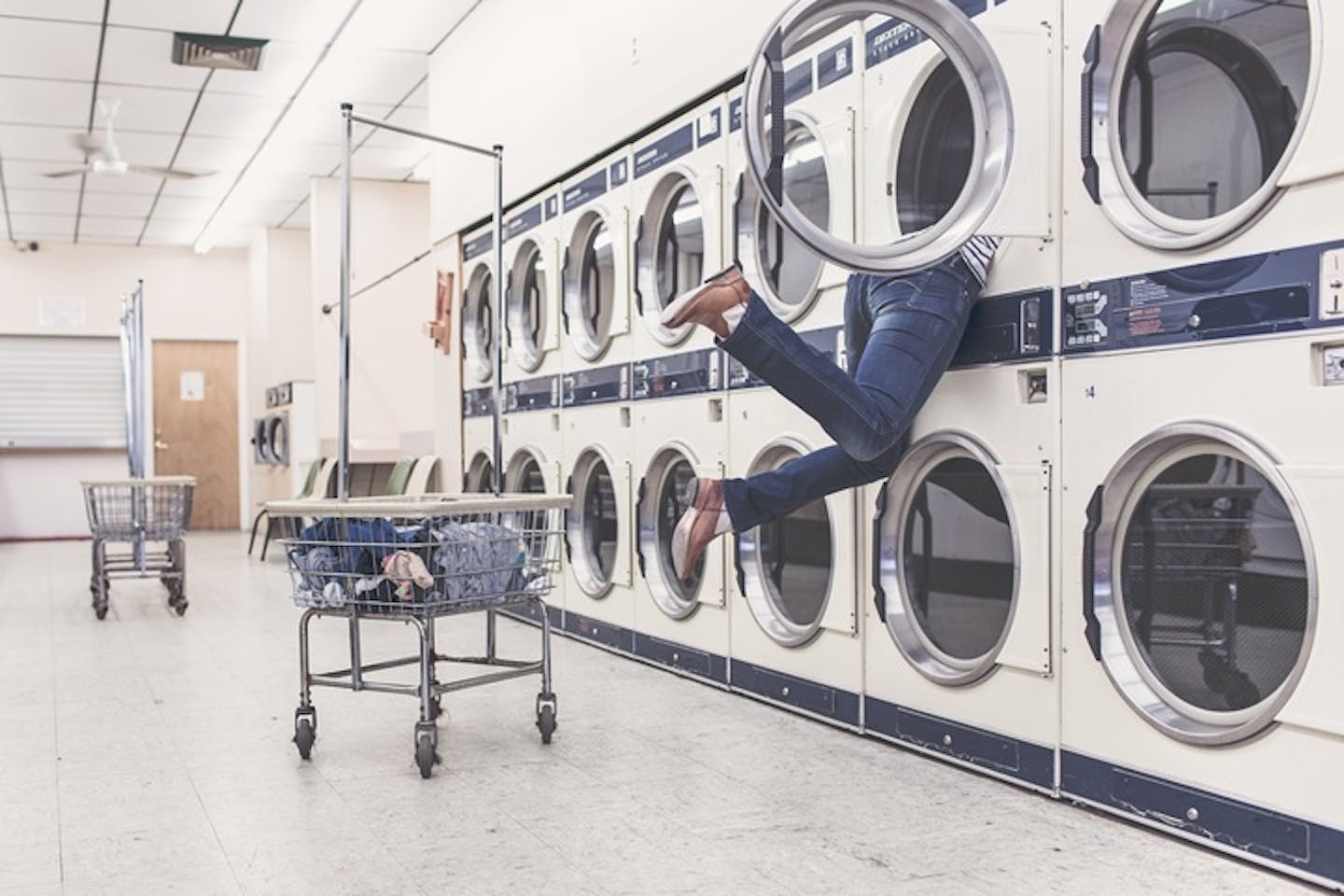 https://flipgive.imgix.net/images/stories/photos/000/000/013/original/laundry-hacks.png?ch=Width%2CDPR%2CSave-Data&auto=format%2Ccompress&dpr=2