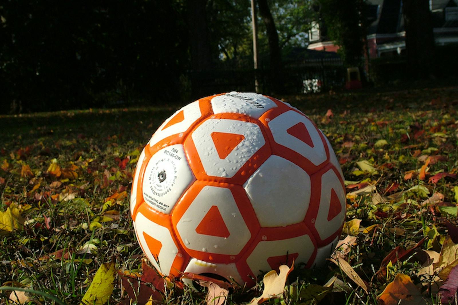 https://flipgive.imgix.net/images/stories/photos/000/000/072/original/Youth_Soccer_Rankings_Our_Favorite_Websites.jpg?ch=Width%2CDPR%2CSave-Data&auto=format%2Ccompress&dpr=2