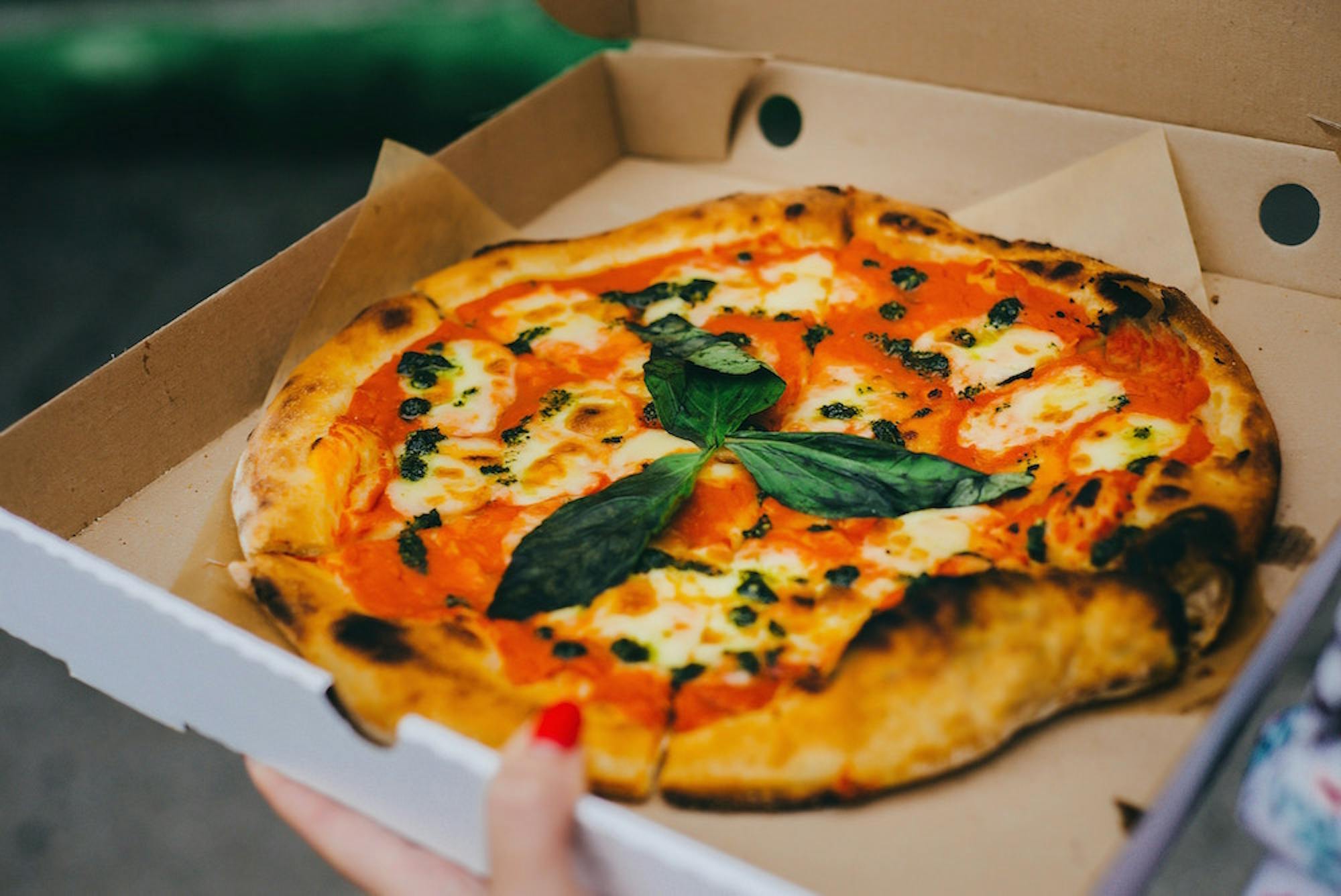 https://flipgive.imgix.net/images/stories/photos/000/000/269/original/pizza_fundraiser_flipgive.jpg?ch=Width%2CDPR%2CSave-Data&auto=format%2Ccompress&dpr=2
